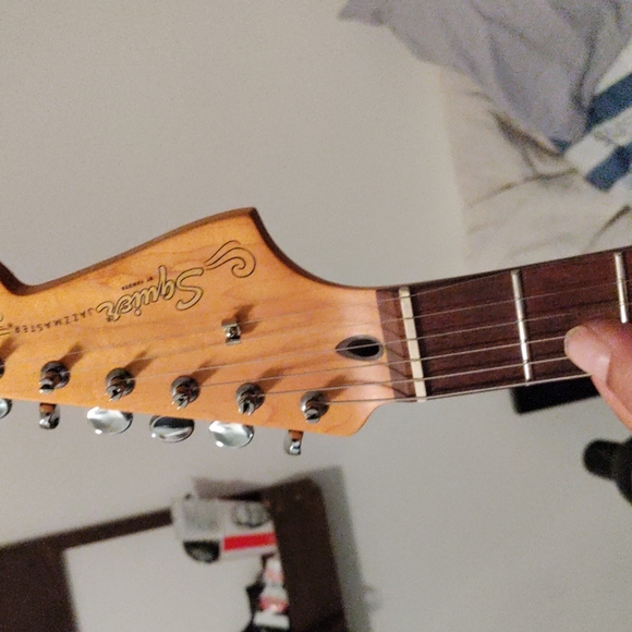 Fender jazzmaster squire electric guitar  gold on cream signed, j mascis - Picture 7 of 7